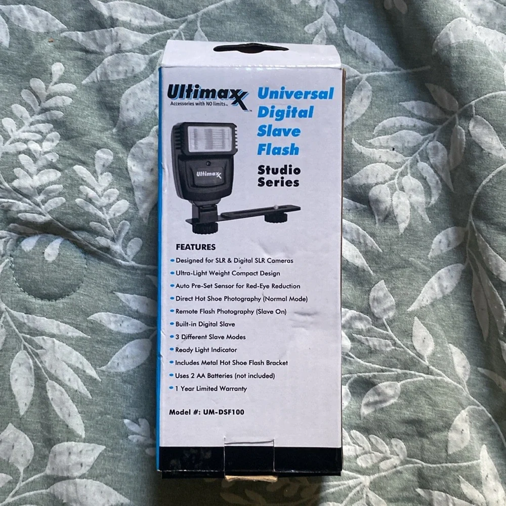 Universal Digital Slave Flash for Cameras